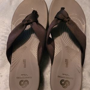 Cloudsteppers thong sandal